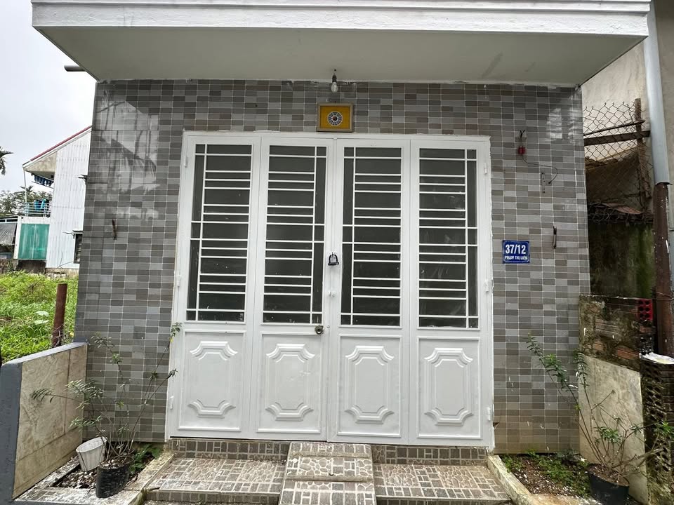 Nhà cấp 4 Kim Long, Phú Xuân 69m² giá 1.6 tỷ - Hướng Đông, gần chợ và trường học!