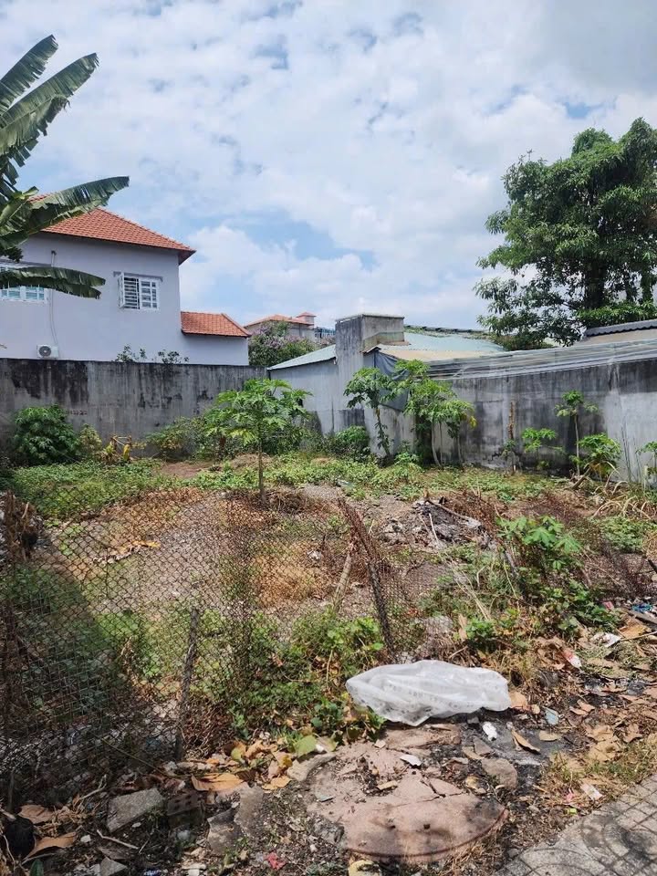 Bán nền biệt thự hẻm 668 QL13, Thủ Đức 200m² giá 12.3 tỷ - Đầu tư sinh lời ngay!