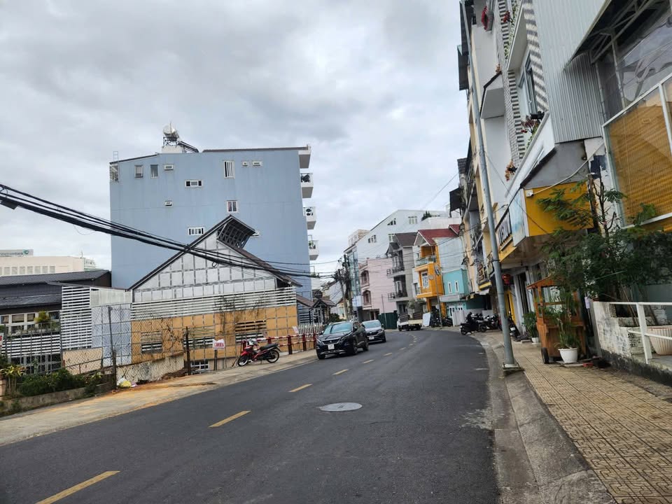 Cho thuê mặt bằng Đoàn Thị Điểm, Đà Lạt 150m² giá 40 triệu - Kinh doanh sầm uất!