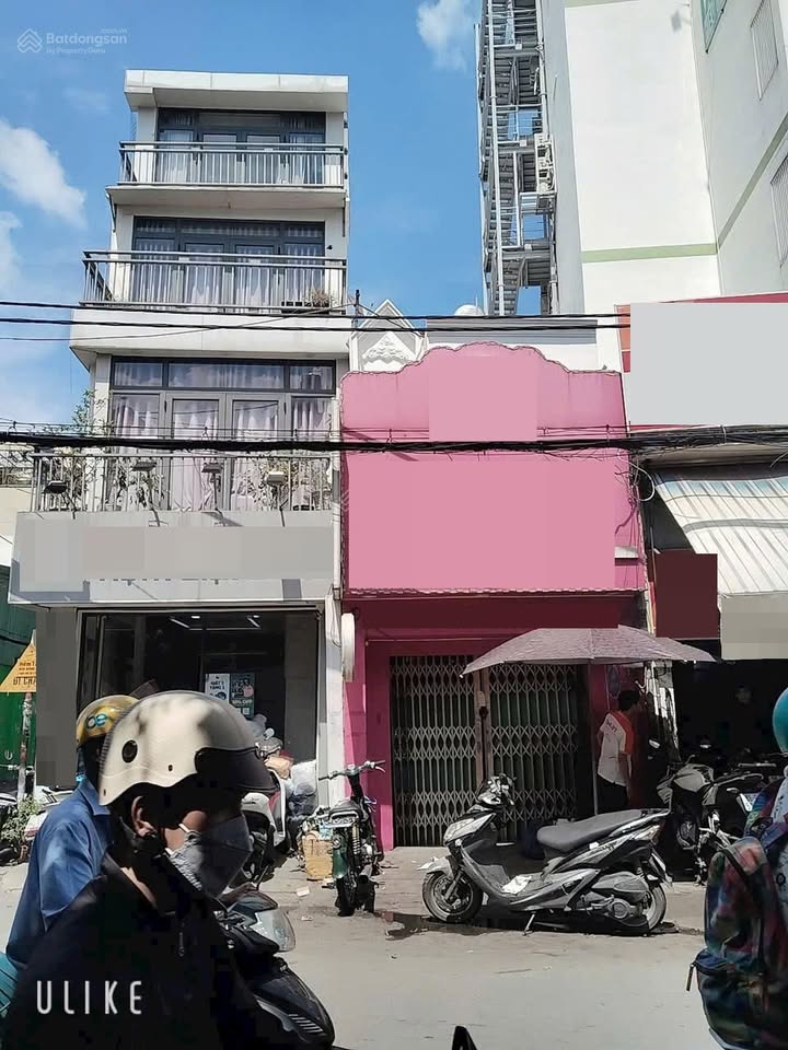 Nhà mặt tiền Bùi Đình Túy 27m² giá 18 triệu - Vị trí kinh doanh sầm uất!
