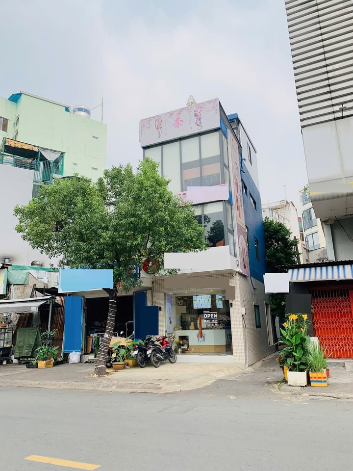 Nhà mặt tiền Hoàng Hoa Thám 24m² giá 27 triệu - Vỉa hè rộng rãi, kinh doanh sầm uất!