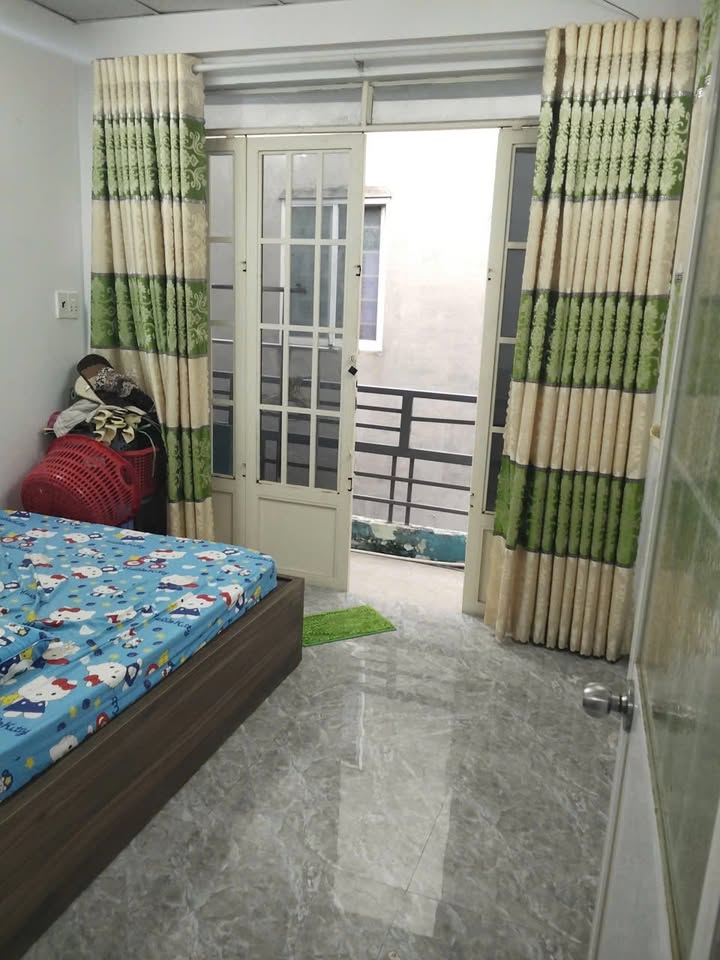 Nhà thuê nguyên căn đường Dương Bá Trạc, quận 8 - 40m² giá 7 triệu/tháng - Sống thoải mái với không gian riêng tư!