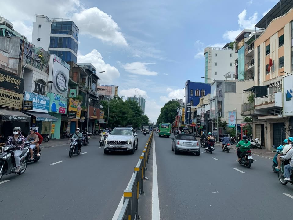 Mặt bằng cho thuê Lý Thái Tổ Quận 10, 110m² – Nở hậu tài lộc, vị trí đắc địa!