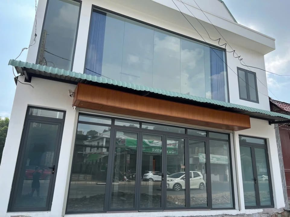 Cho thuê mặt tiền đường Hoàng Hữu Nam Thủ Đức 120m² giá 27 triệu - Kinh doanh sầm uất!