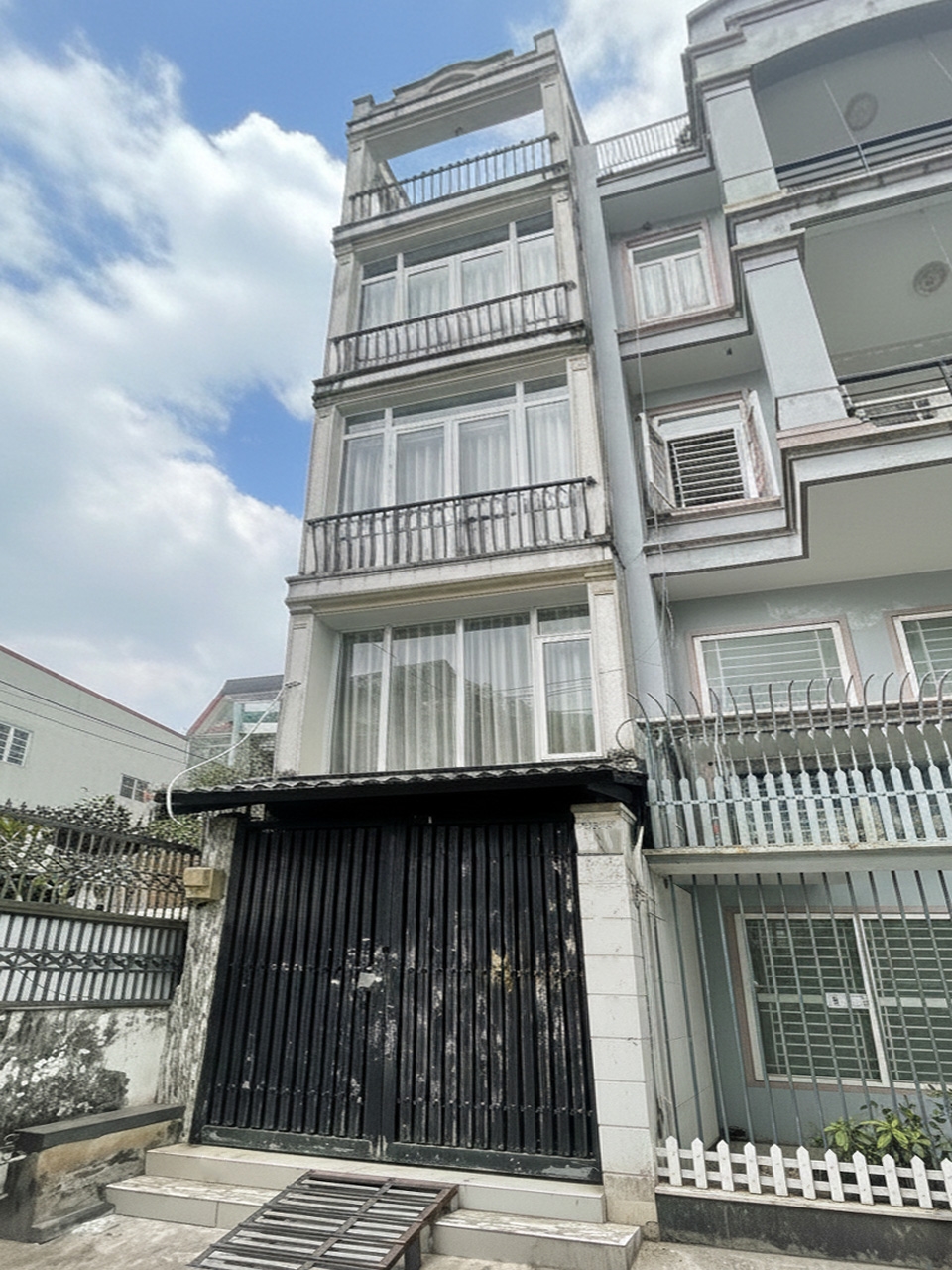 Nhà Bạch Đằng Bình Thạnh 77m² giá 9.7 tỷ - Hướng Tây Nam, ô tô vào tận nhà!