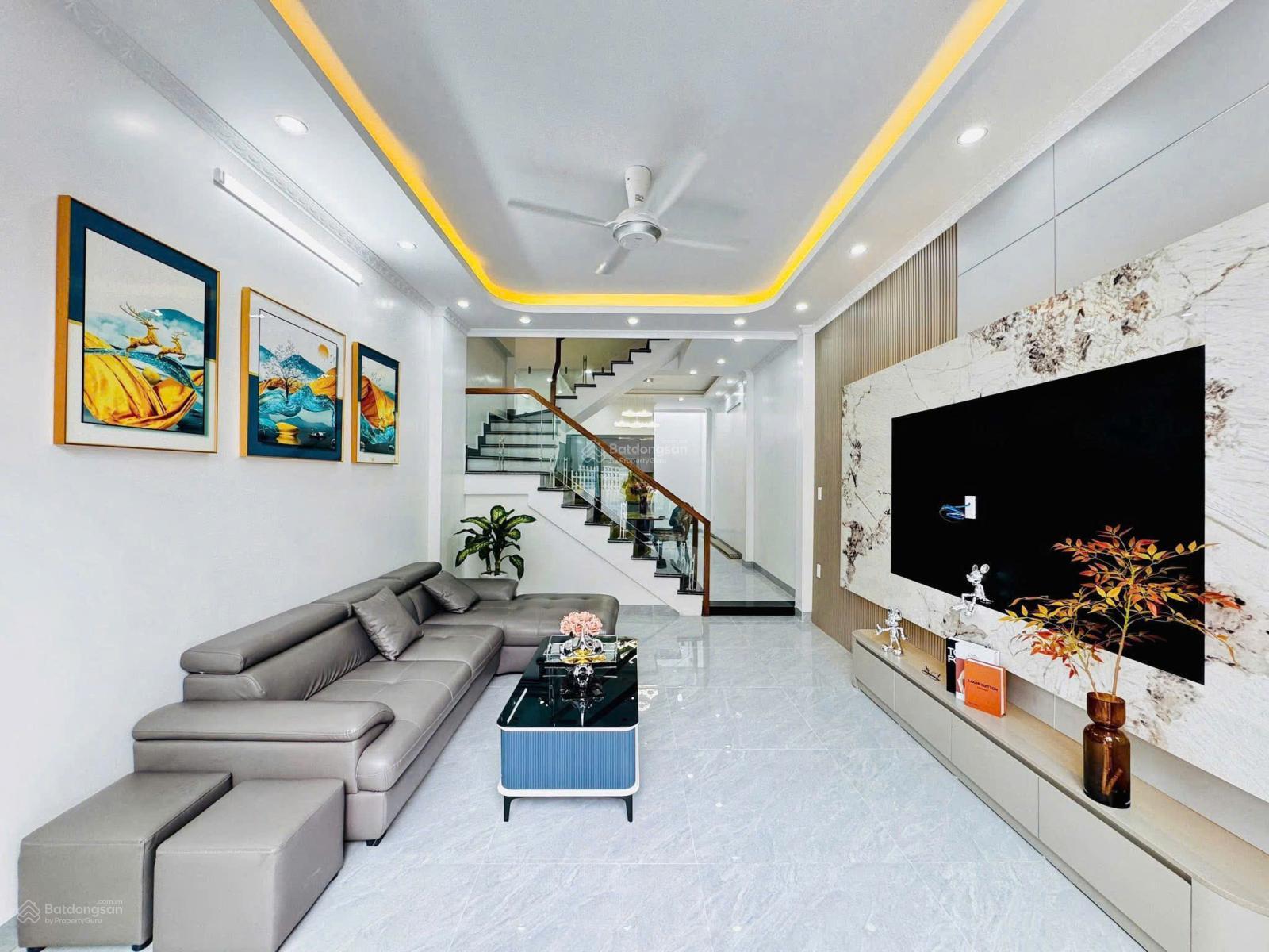 Bán gấp nhà Trần Bình Trọng, Bình Thạnh 53.6m² giá 3.98 tỷ - Lợi nhuận cho thuê 18 triệu/tháng!