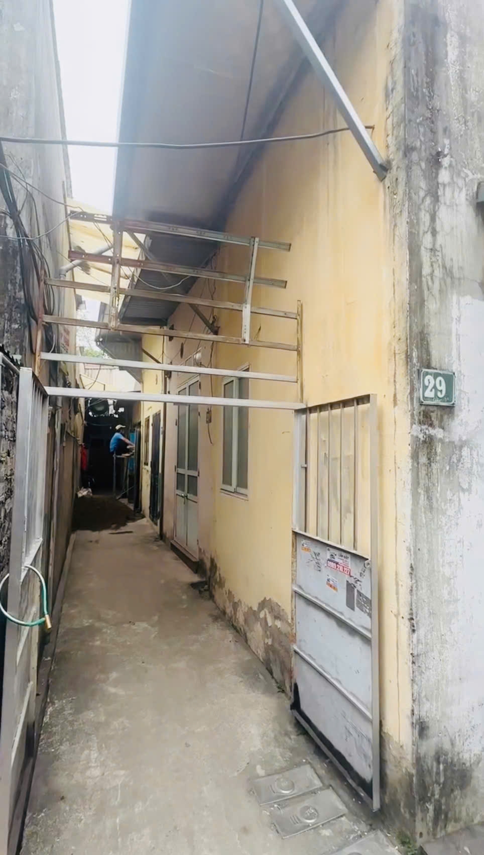 Nhà xen kẹt tại Hoàng Mai 32m² giá 1.95 tỷ - Pháp lý chuẩn, sẵn sàng giao dịch!