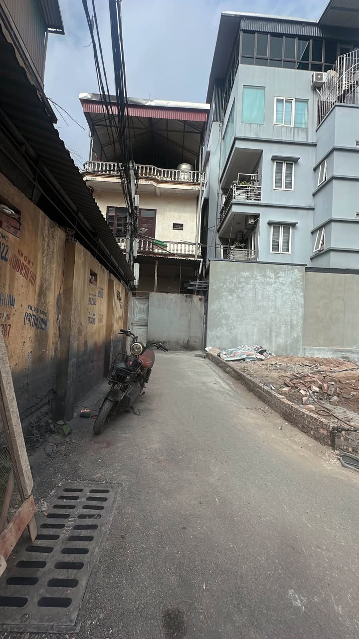 Đất Lô Góc Ngô Xuân Quảng Gia Lâm 43m² giá 7.6 tỷ - Đầu tư sinh lời lý tưởng!