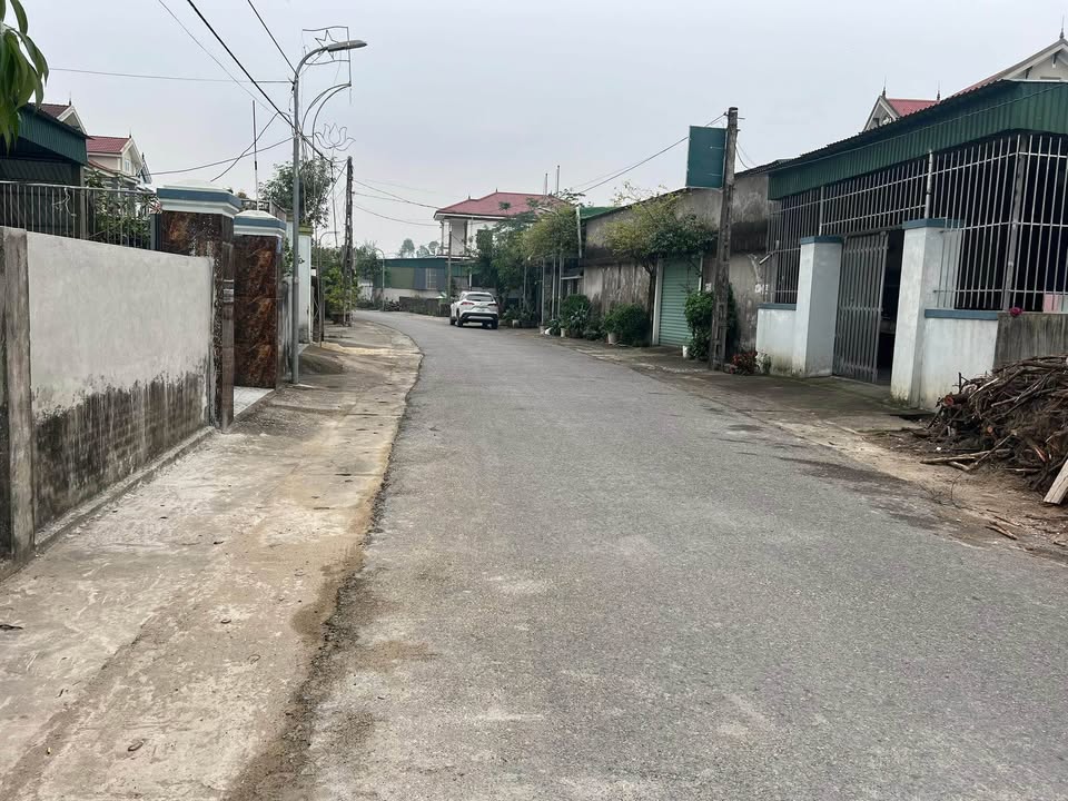 Đất Nghi Hòa Cửa Lò 200m² giá 2.9 tỷ - Đường 10m thông thoáng, vị trí đẹp!