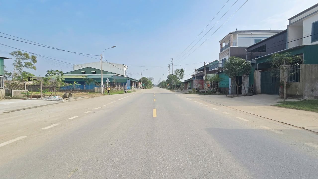 Đất mặt đường Nguyễn Xí, phường Hà Huy Tập, 126m² giá 3 tỷ - Vị trí đắc địa kinh doanh!