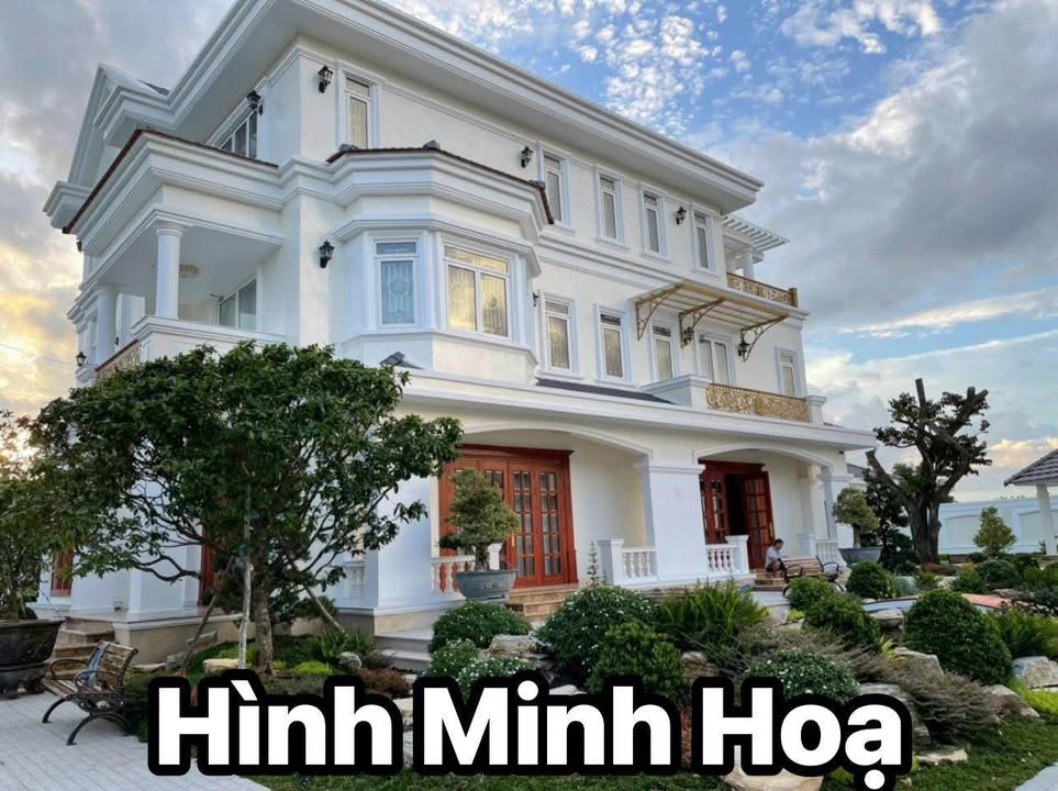 Biệt thự cho thuê mặt tiền Nguyễn Tất Thành, Thanh Khê 500m² - Phù hợp mở công ty, văn phòng!