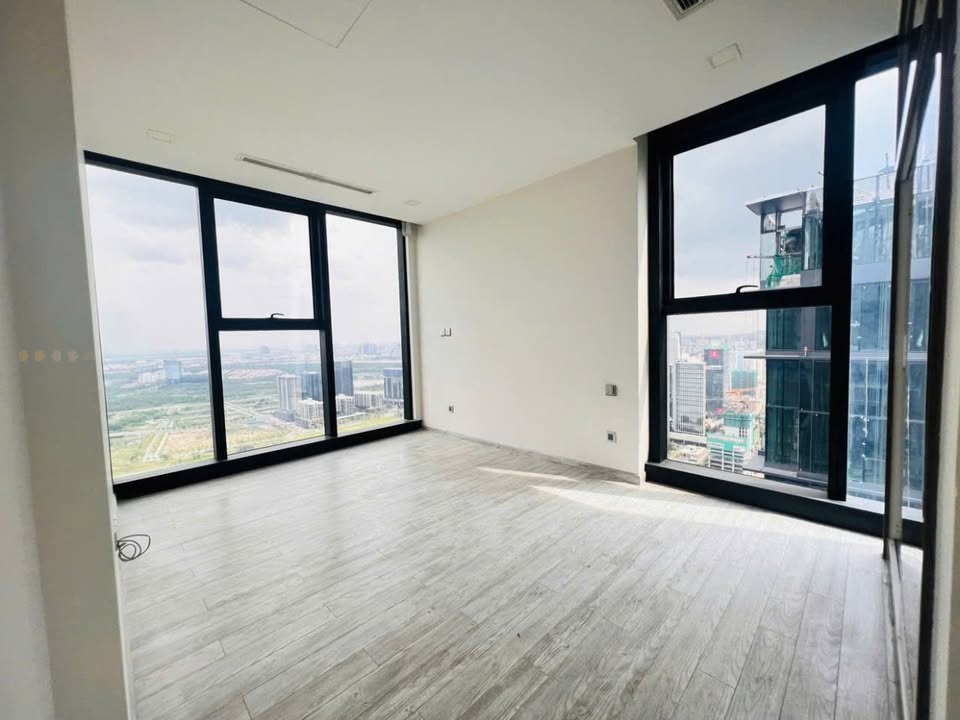 Căn hộ Vinhomes Golden River quận 1 120m² giá 29 tỷ - Ngắm toàn cảnh TP và cầu Bason!