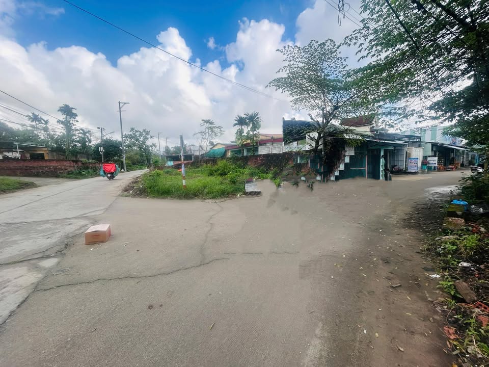 Đất nền lô góc 2 mặt tiền Túy Loan Tây 236m² giá 2.4 tỷ - Đầu tư sinh lời ngay!