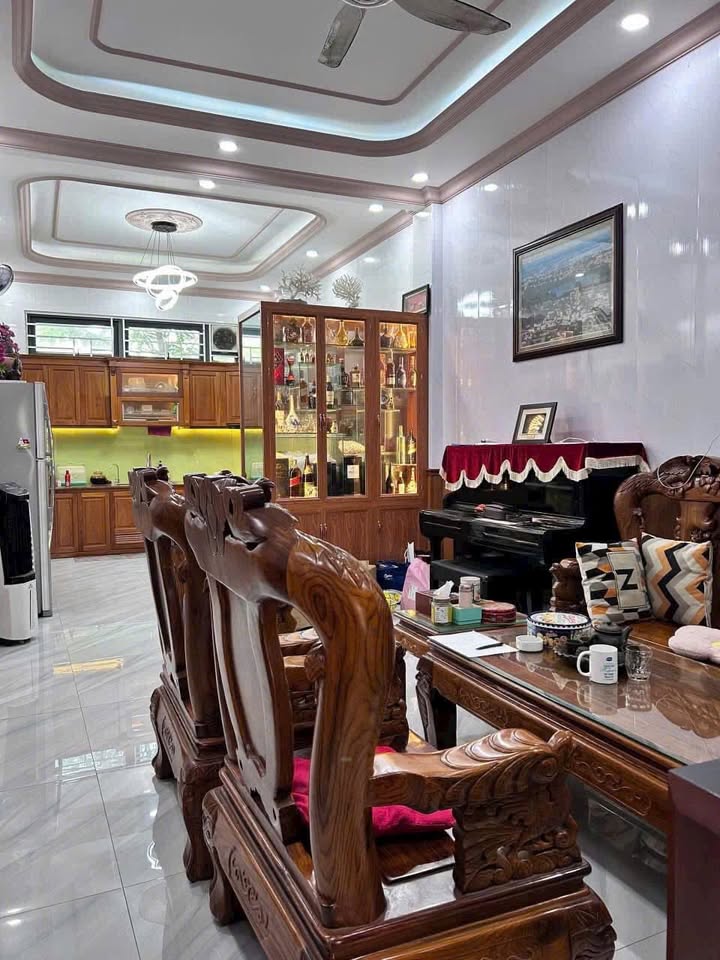 Nhà 3 lầu, Đường Số 2, Phước Bình, TP. Thủ Đức 85m² giá 11.8 tỷ - Đầu tư sinh lời lý tưởng!