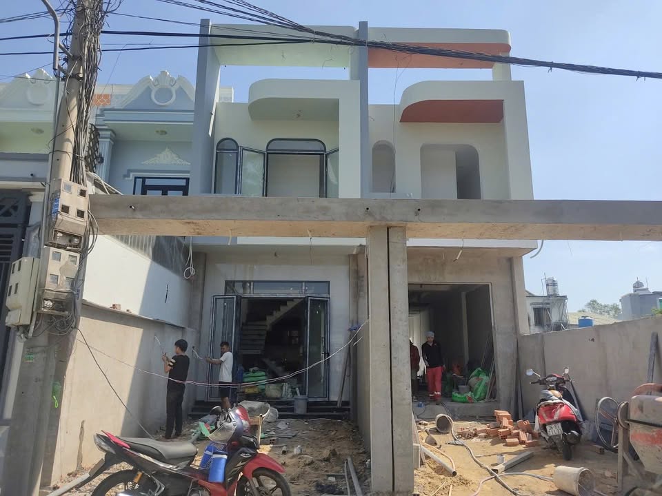 Nhà mặt tiền đường DX092, Hiệp An, 108m² giá 2.98 tỷ - Đầu tư sinh lời ngay!