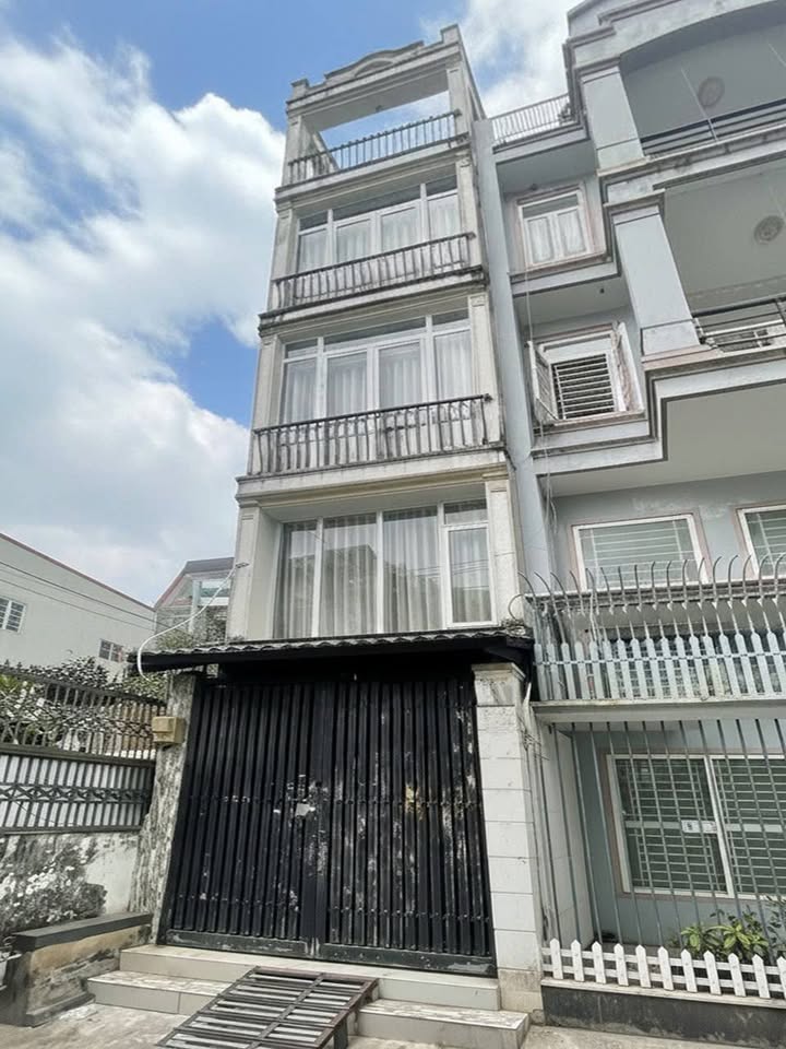 Nhà Bạch Đằng, Bình Thạnh 63m² giá 9 tỷ - Chính chủ, hẻm xe hơi!