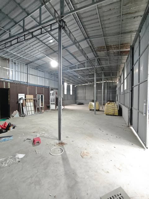 Kho xưởng cho thuê đường Trần Huy Liệu 300m² - Sẵn điện 3 pha, xe ra vào dễ dàng!