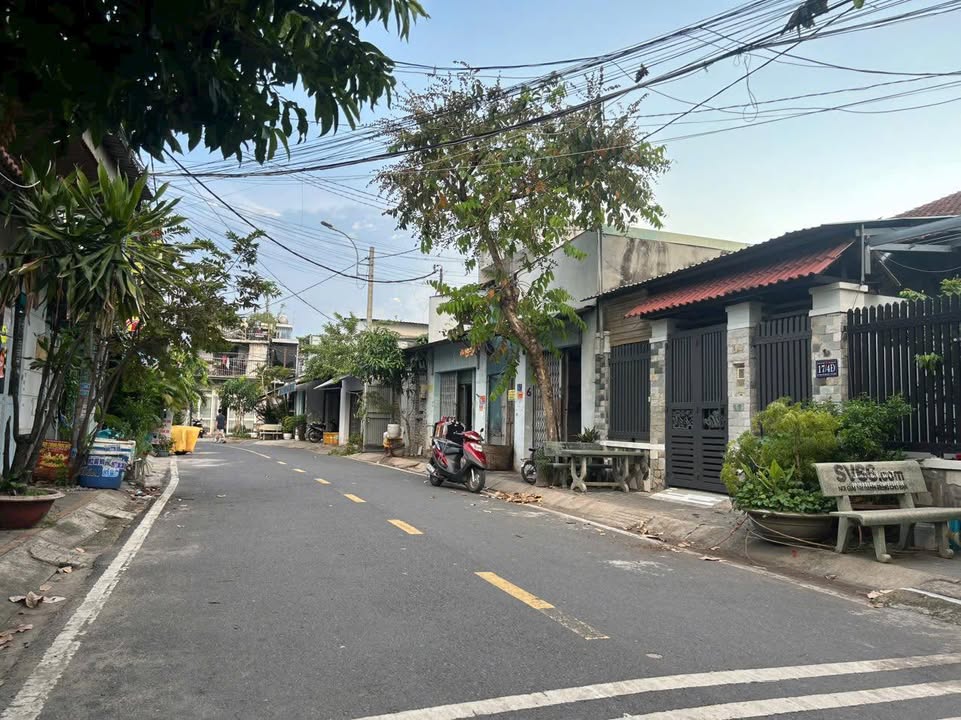 Nhà mặt tiền nhựa xã Bà Điểm, Hóc Môn 312m² giá 9 tỷ - Phù hợp xây khách sạn, nhà vườn!