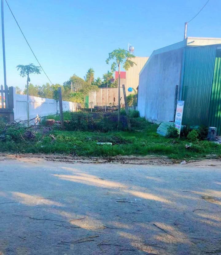 Bán đất mặt tiền kinh doanh nhỏ lẻ, phường Trương Quang Trọng, 111m², giá 1.1 tỷ - Cơ hội đầu tư hấp dẫn!