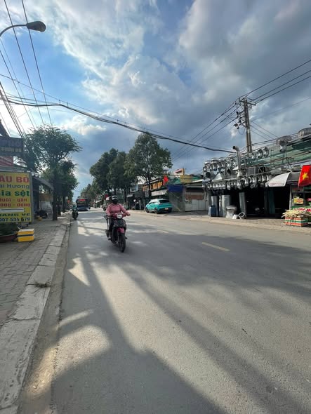 Nhà mặt tiền đường Tỉnh Lộ 10, quận Bình Tân, 120m² giá 9 tỷ - Vị trí sầm uất, kinh doanh thuận lợi!