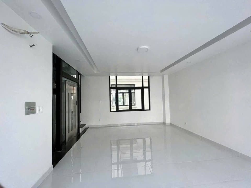 Shophouse cho thuê Vinhomes Grand Park Thủ Đức 84m² giá chỉ 6 triệu - Vị trí đẹp kinh doanh hiệu quả!