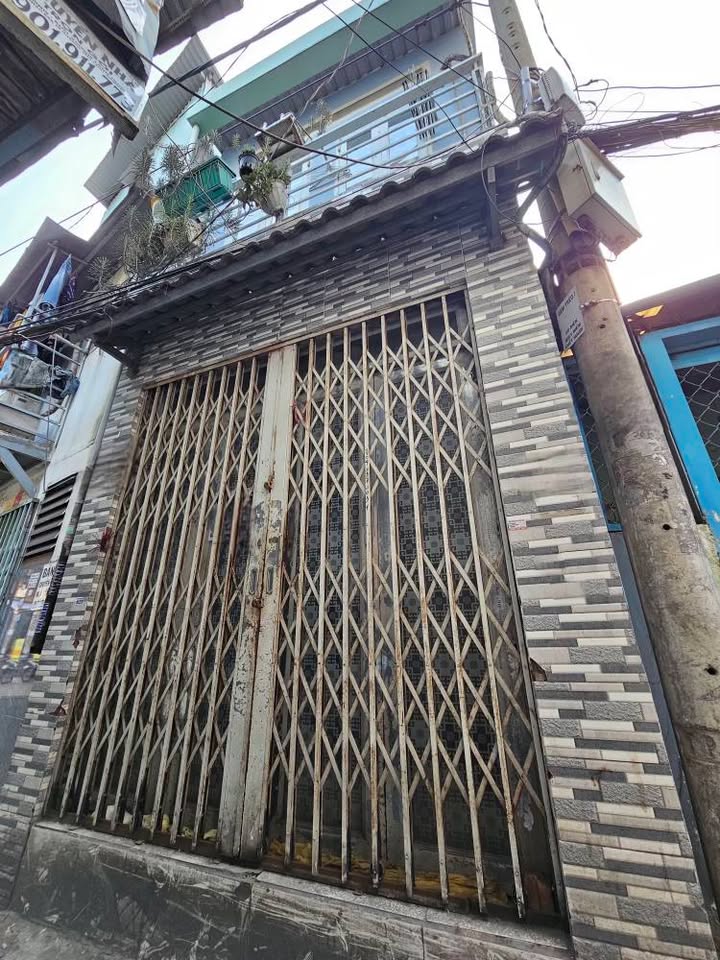 Nhà riêng đường 84 Cao Lỗ, Quận 8, 17m², giá 1.5 tỷ - Sổ hồng chính chủ, tiện di chuyển!