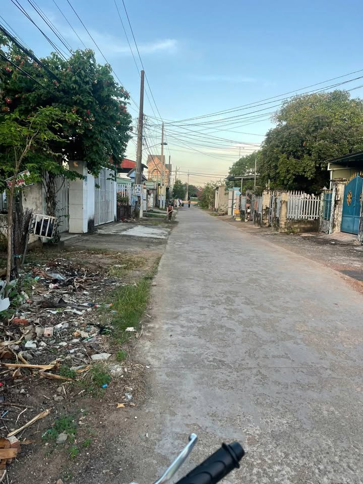 Đất nền Tiến Hưng, Đồng Xoài 343m² giá 1.4 tỷ - Cơ hội đầu tư hấp dẫn!