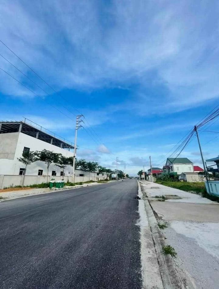 Đất nền Quảng Trạch 123m² giá 1 tỷ - Tiềm năng kinh doanh cao!