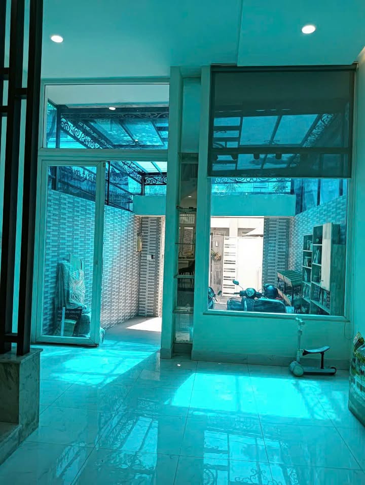 Biệt thự cho thuê đường Quốc Hương, Thảo Điền, Q2 - 180m² giá 50 triệu/tháng, không gian sống lý tưởng!