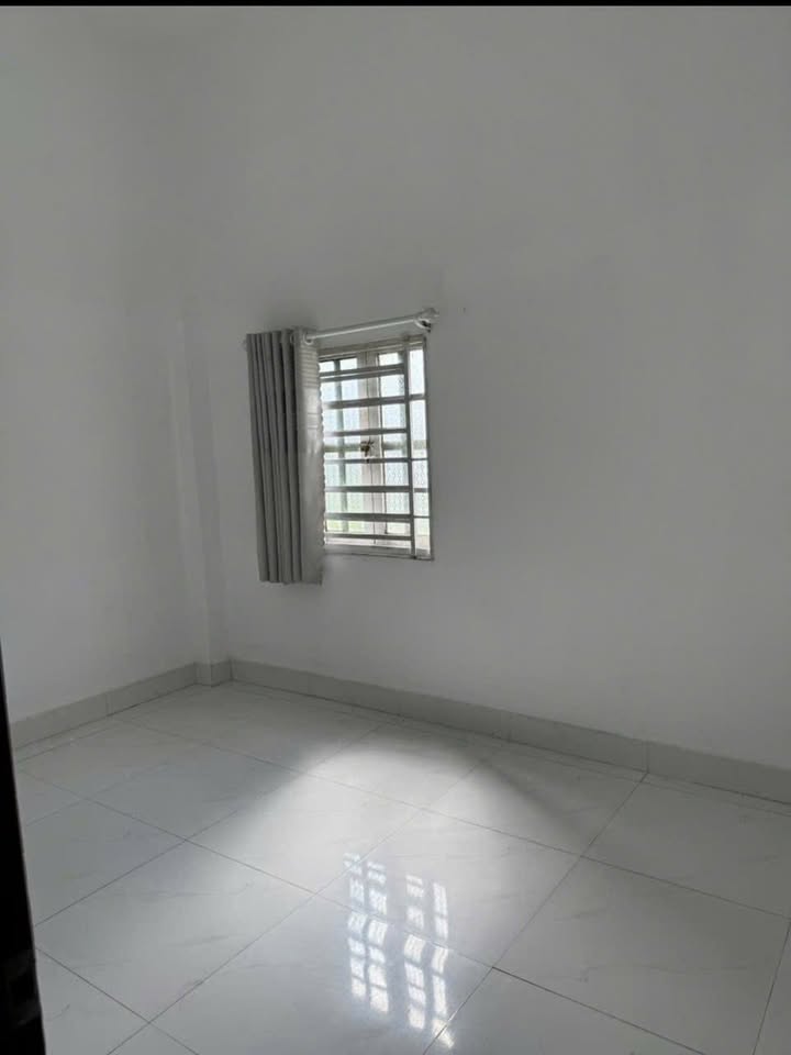 Nhà phố Củ Chi 64m² giá 1.55 tỷ - Chính chủ, thoáng mát, phù hợp cho gia đình!