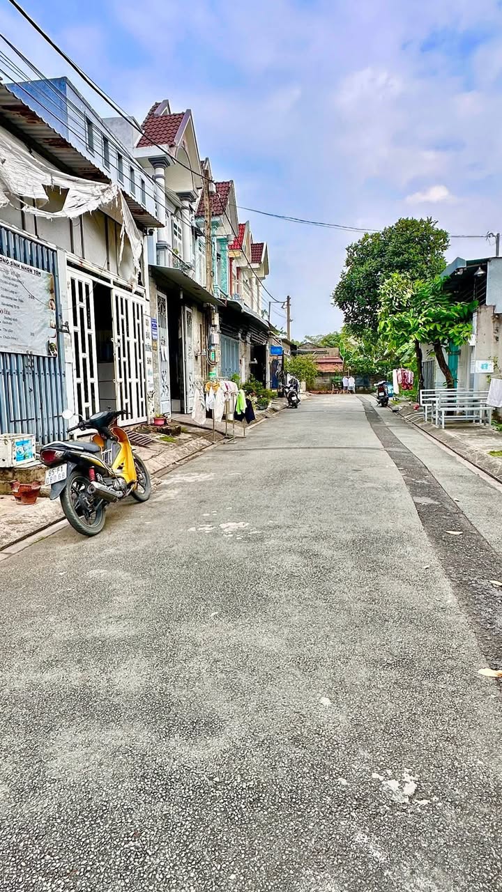 Đất thổ cư 80m² xã Bà Điểm giá 3.3 tỷ - Vị trí đắc địa gần chợ