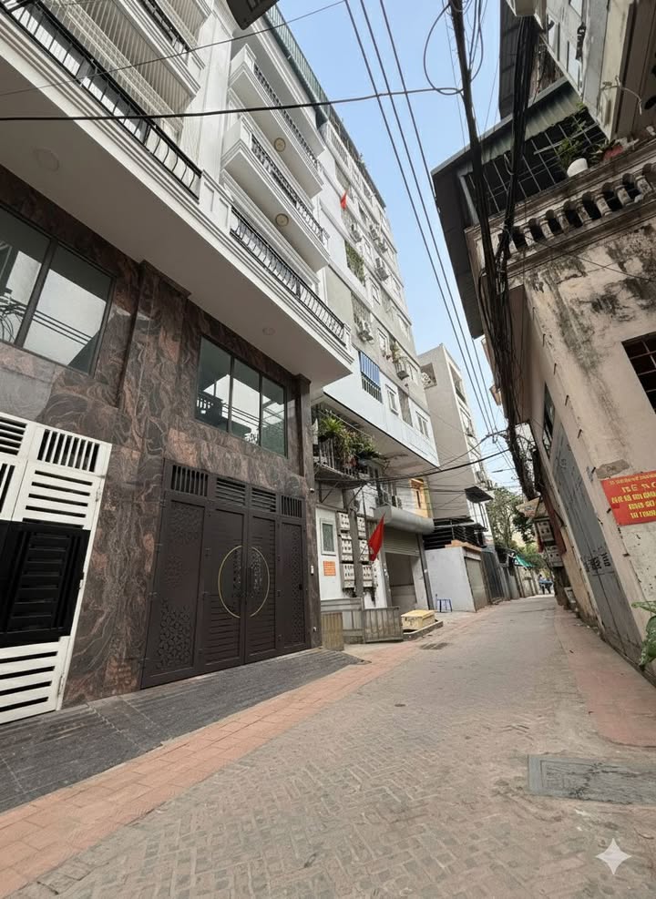 Nhà riêng Đông Ngạc 46m² giá thỏa thuận - Lô góc, ô tô vào nhà, full nội thất!