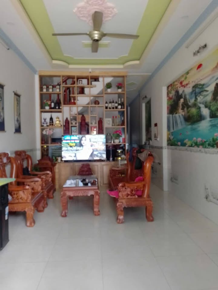 Nhà 1 trệt 1 lầu tại Tân Phước Khánh 107m² giá 3.5 tỷ - Đường xe ô tô thuận tiện!