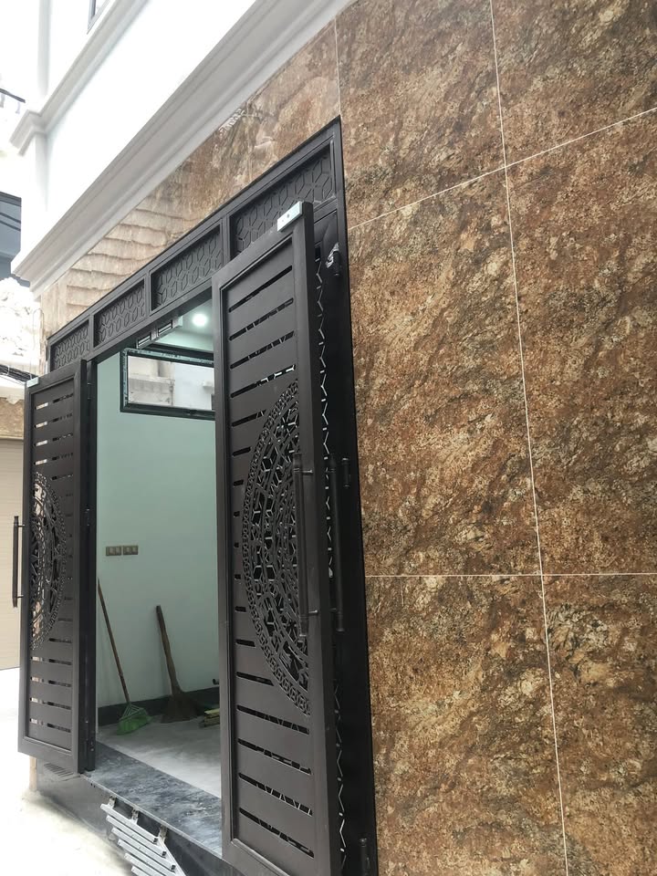 Nhà 6 tầng Khương Trung 38m² giá 16 tỷ - Ô tô đỗ cửa, thang máy