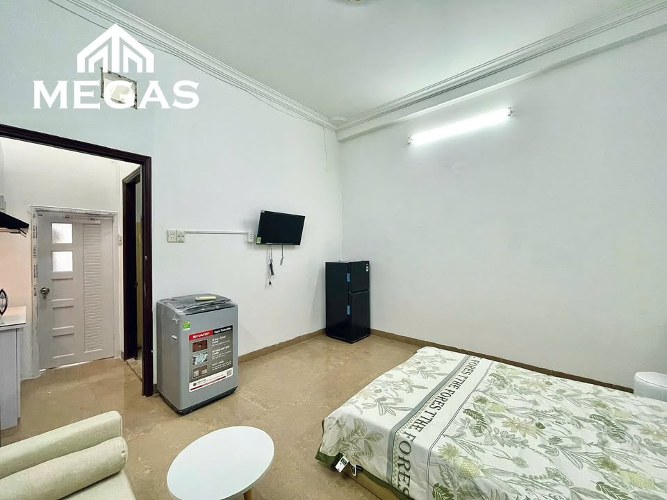 Căn hộ cho thuê đường Thành Thái Quận 10 - Tiện ích đầy đủ, giá tốt!