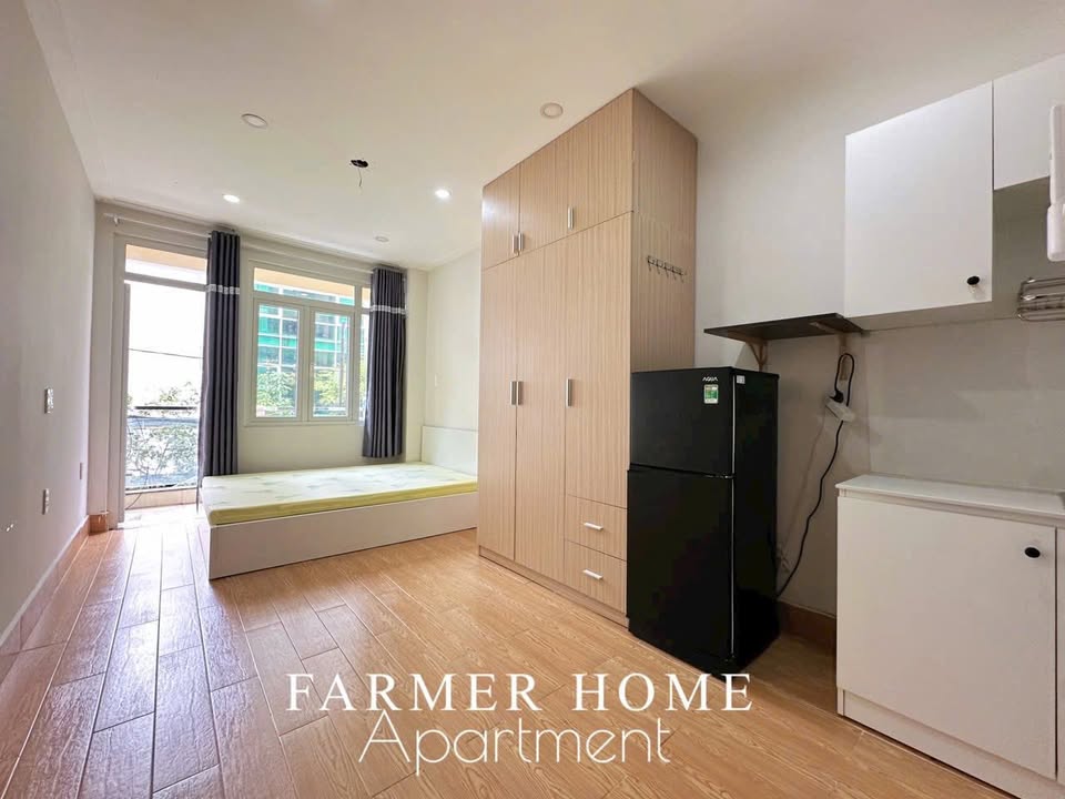 Phòng cho thuê tại Quận 10 - 163 Thành Thái - Ban công thoáng mát, full nội thất!