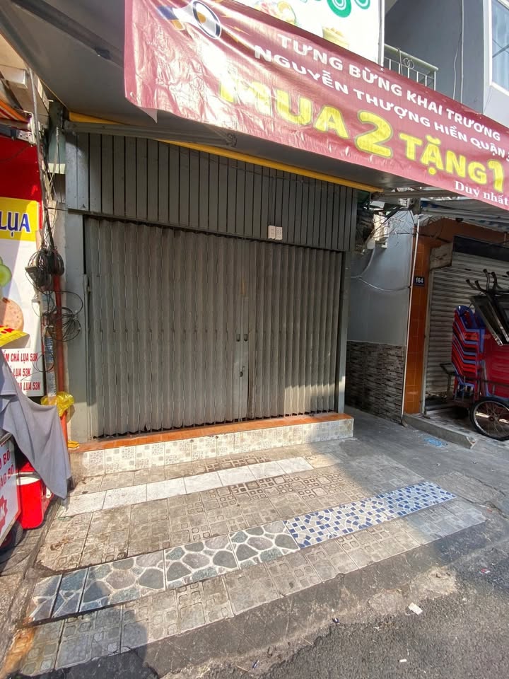 Nhà mặt tiền đường Nguyễn Thượng Hiền, Quận 3, 9m² chỉ 10 triệu - Kinh doanh thuận lợi ngay trung tâm!