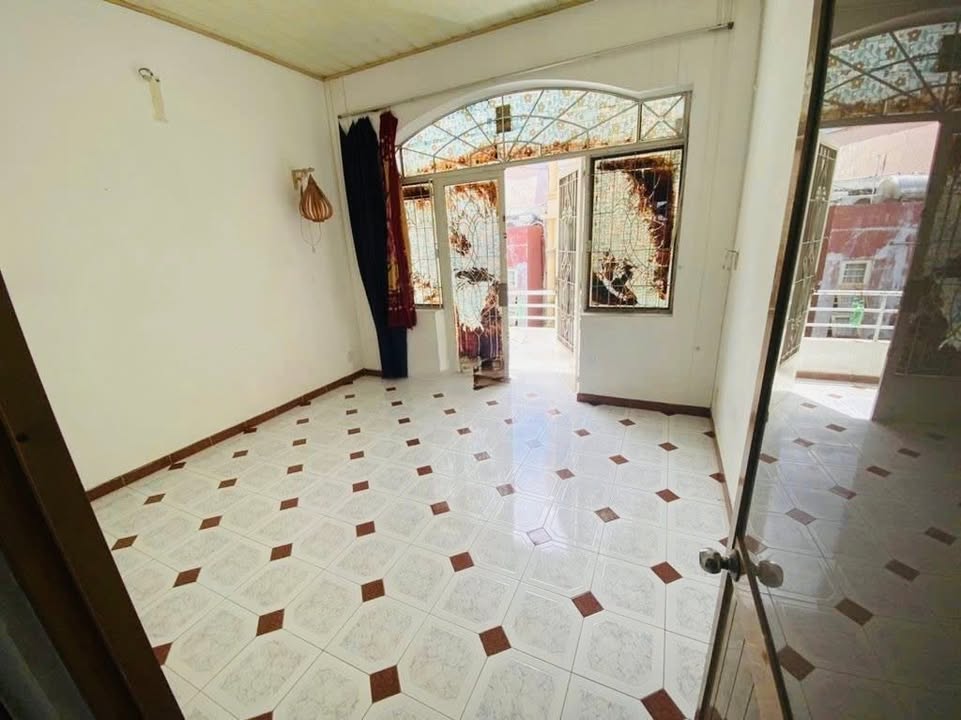 Nhà nguyên căn cho thuê Thích Quảng Đức, 56m² giá 15 triệu - Hẻm xe hơi an ninh!