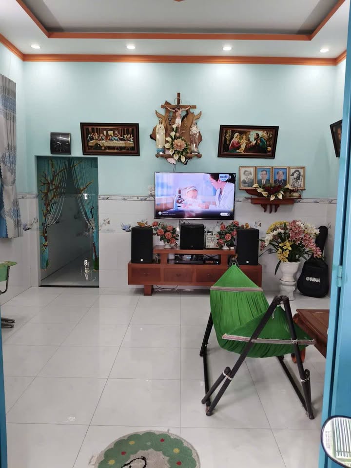 Nhà phố Quảng Tiến, Trảng Bom 156m² giá 2.9 tỷ - Sổ đỏ chính chủ, hướng Đông