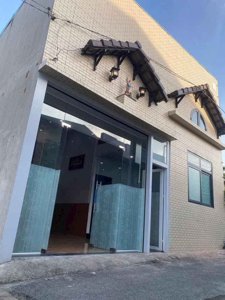 Nhà lầu lửng Tân Biên 90m² giá 1.29 tỷ - Gần công viên 30/4