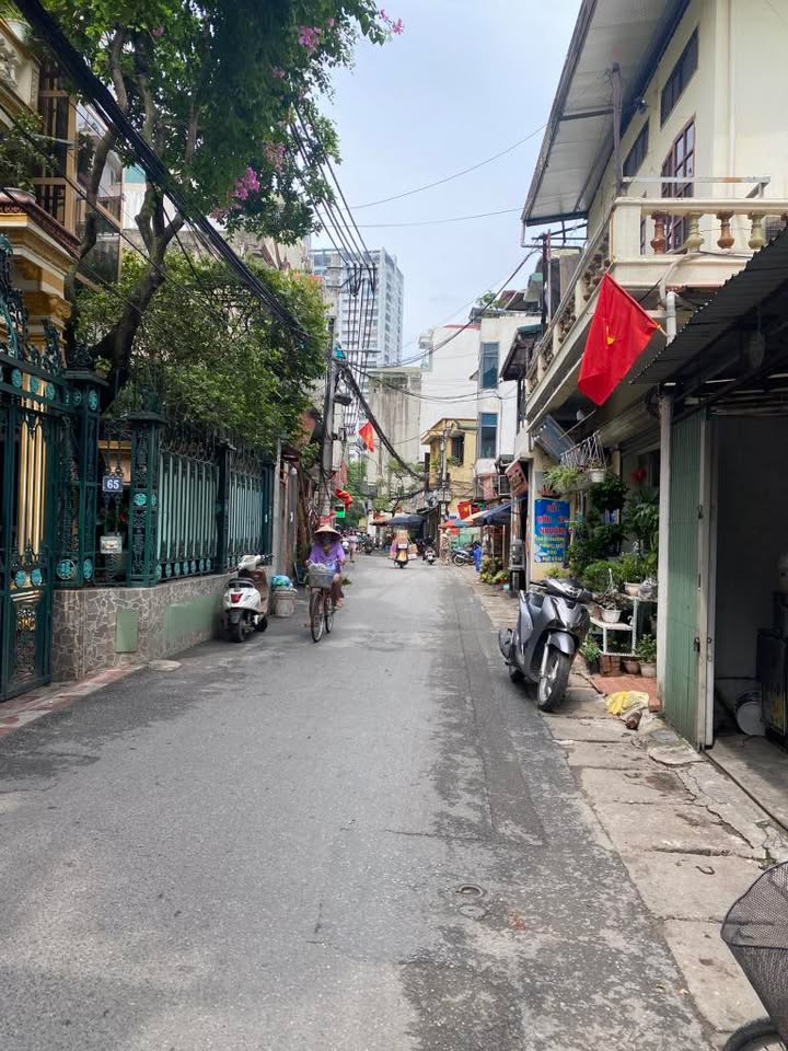 Nhà phố Đỗ Nhuận, Xuân Đỉnh 115m² giá 25 tỷ - Kinh doanh sầm uất!