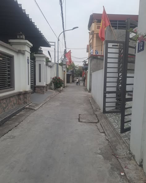 Nhà riêng An Dương Hải Phòng 105m² giá 2 tỷ - Ngõ thông rộng rãi