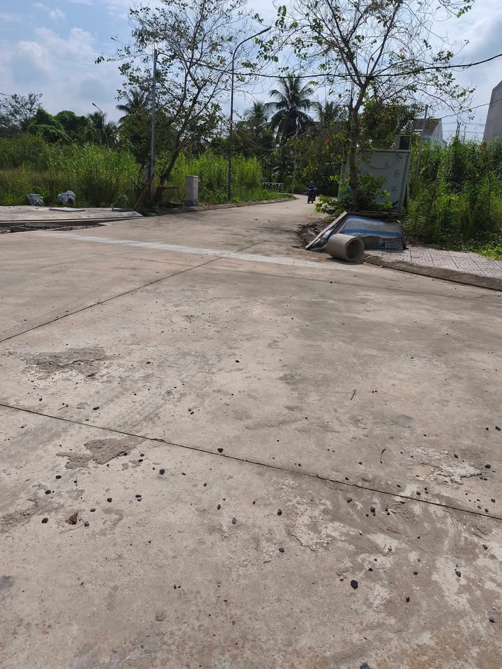 Đất nền góc Phước Thới, Ô Môn 80.4m² giá 1.099 tỷ - Đầy đủ tiện ích, giao thông thuận lợi!