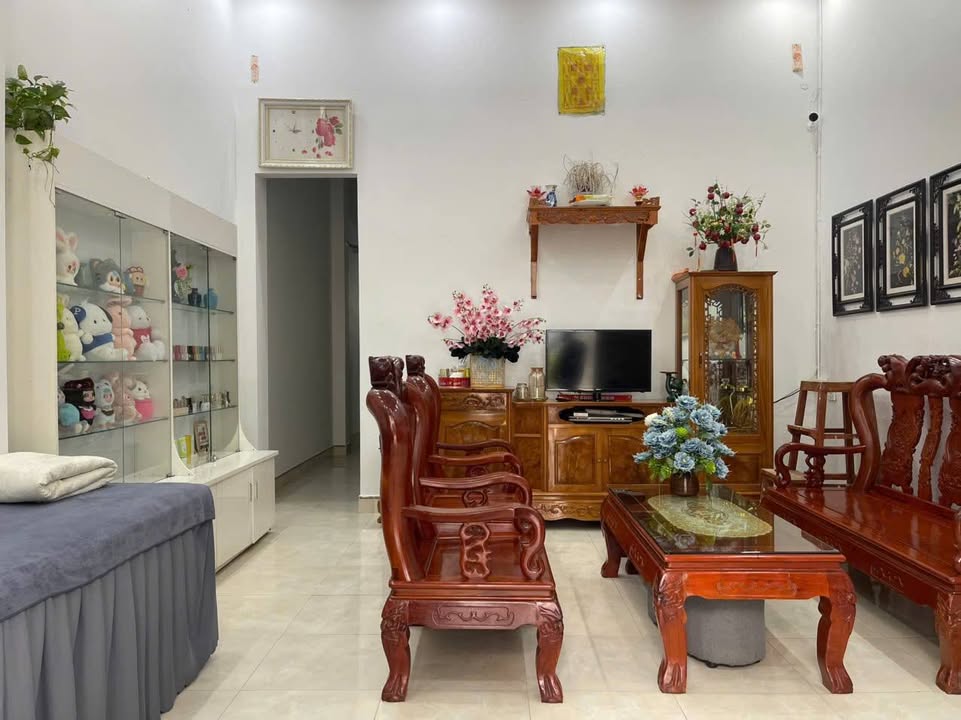 Nhà Cấp 4 Vạn Hòa Lào Cai 76.5m² giá 1.8 tỷ - Chính chủ, giao dịch nhanh!