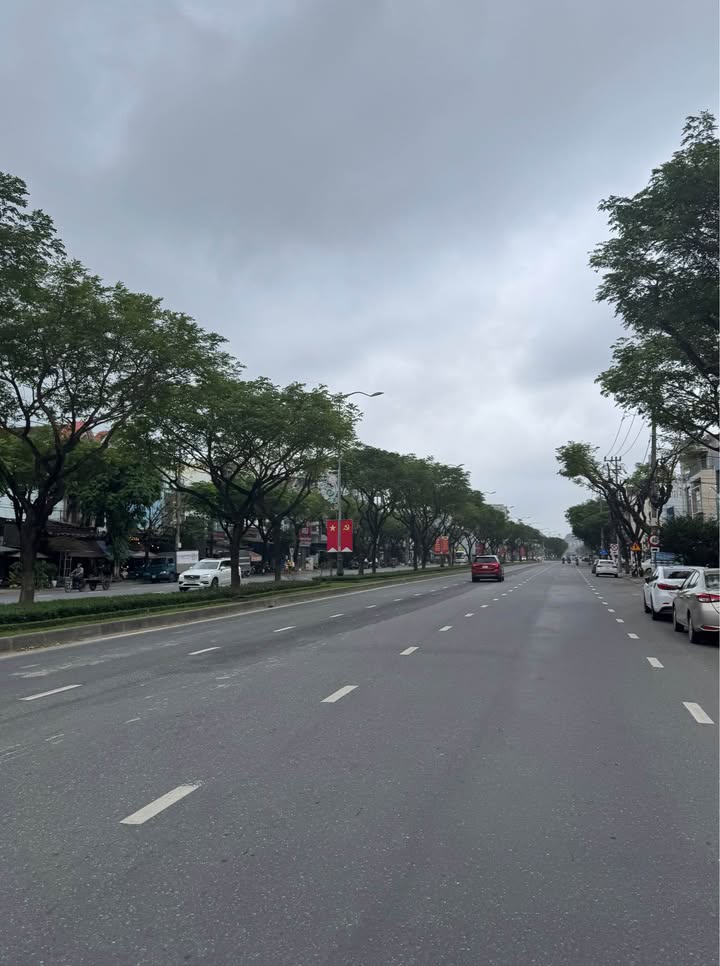 Căn hộ cho thuê Lý Tự Trọng, quận Hải Châu, 105m², giá 13.8 tỷ - Dòng tiền ổn định 60 triệu/tháng!