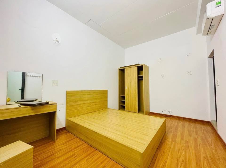 Phòng khép kín cho thuê tại Shophouse Vincom Cẩm Phả 2.5 triệu - Nội thất đầy đủ, an ninh tốt!