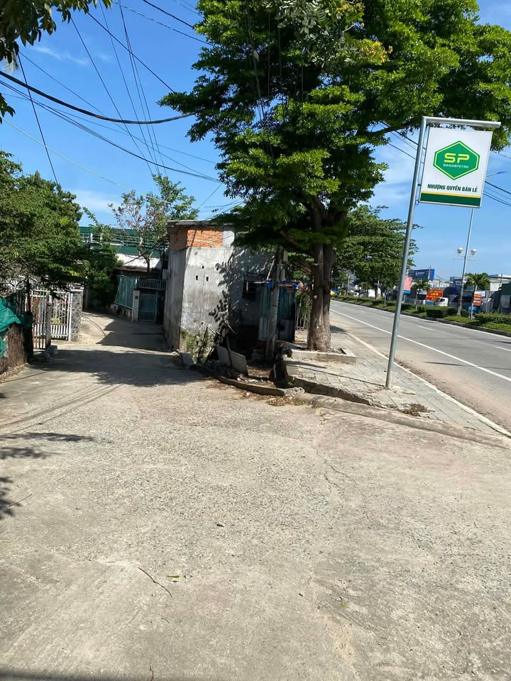 Cho thuê nhà kho xưởng tại Phan Rang-Tháp Chàm 195m² giá 2.5 triệu - Không gian thoáng đãng, an ninh tốt!