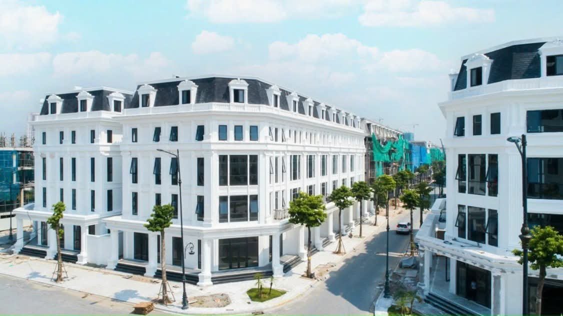Văn phòng cho thuê tầng 1, 2 tại Louis City Hoàng Mai 198.9m² - Không gian làm việc lý tưởng!