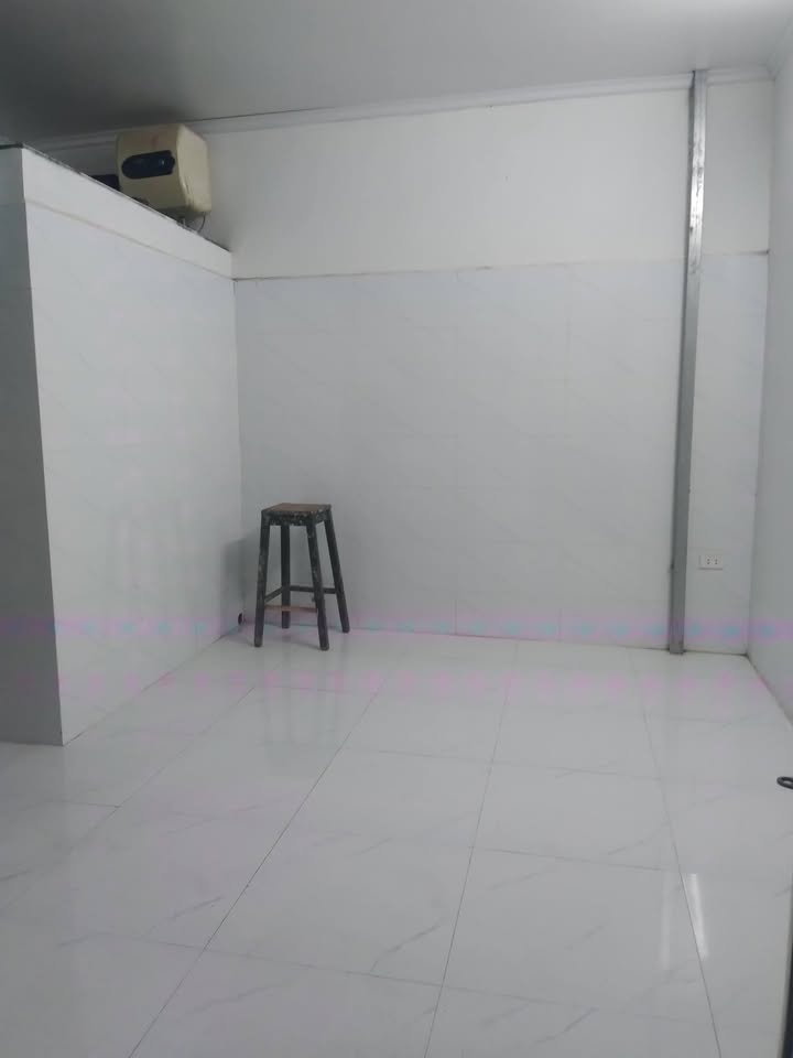 Nhà riêng Lĩnh Nam 40m² giá 5 triệu - An ninh tốt, vào ở ngay!