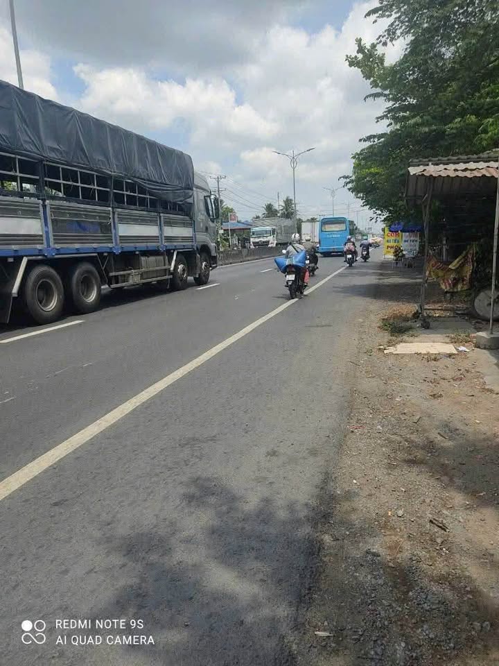 Đất mặt tiền Tỉnh lộ 876, xã Đông Hòa, 2400m² - Cơ hội đầu tư kinh doanh lý tưởng!